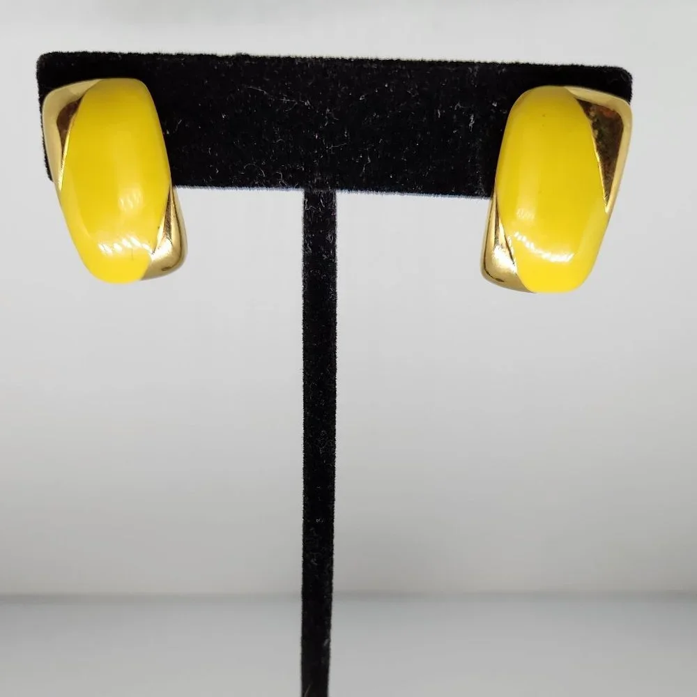 Vintage Napier Pierced Earrings